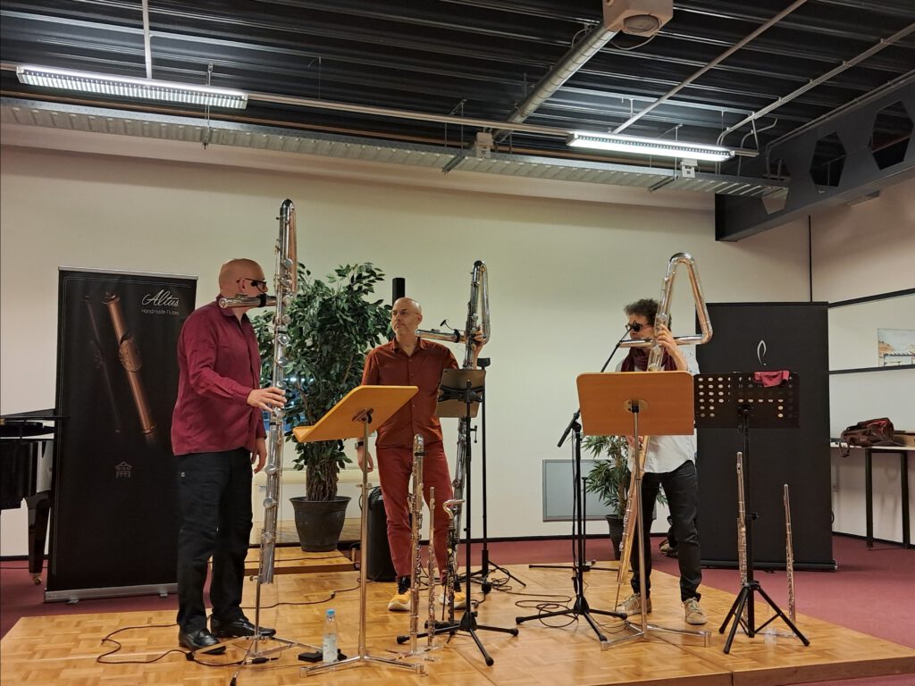 the Röhren Trio (Tube Trio) of 3 men on Contrabass flutes! (They also played Alto and Bass Flutes)